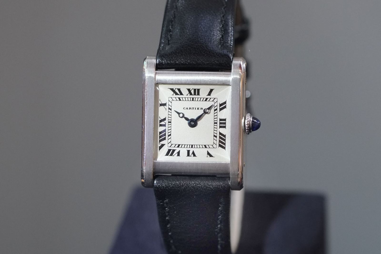 Đồng hồ Louis Cartier Tank năm 1920 